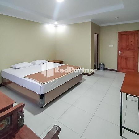 Pertiwi Village Redpartner Paragajen Bagian luar foto