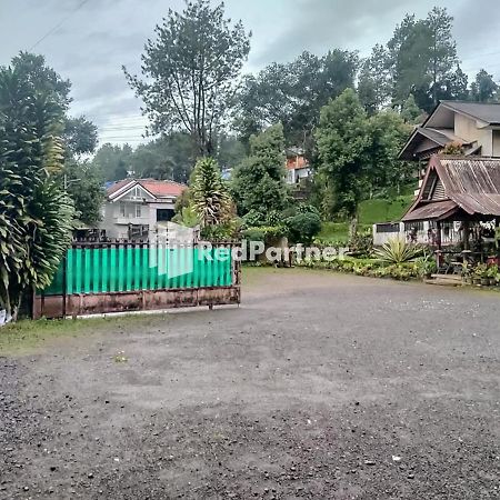 Pertiwi Village Redpartner Paragajen Bagian luar foto