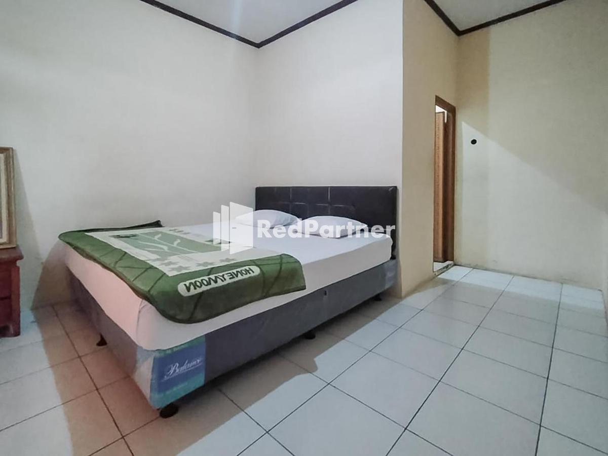 Pertiwi Village Redpartner Paragajen Bagian luar foto