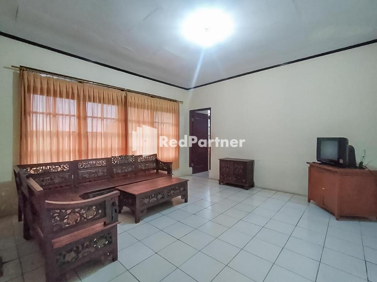 Pertiwi Village Redpartner Paragajen Bagian luar foto